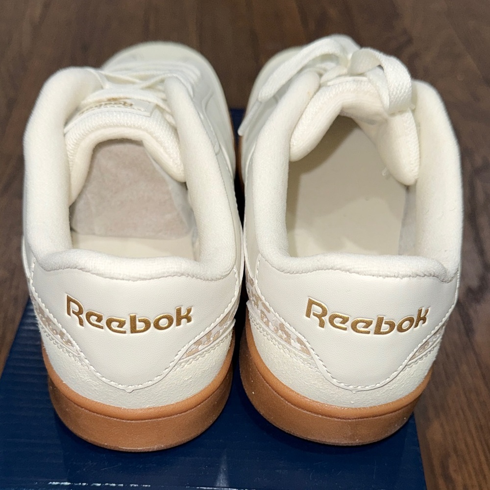 Reebok Cream and Brown Sneakers - Picture 4 of 5